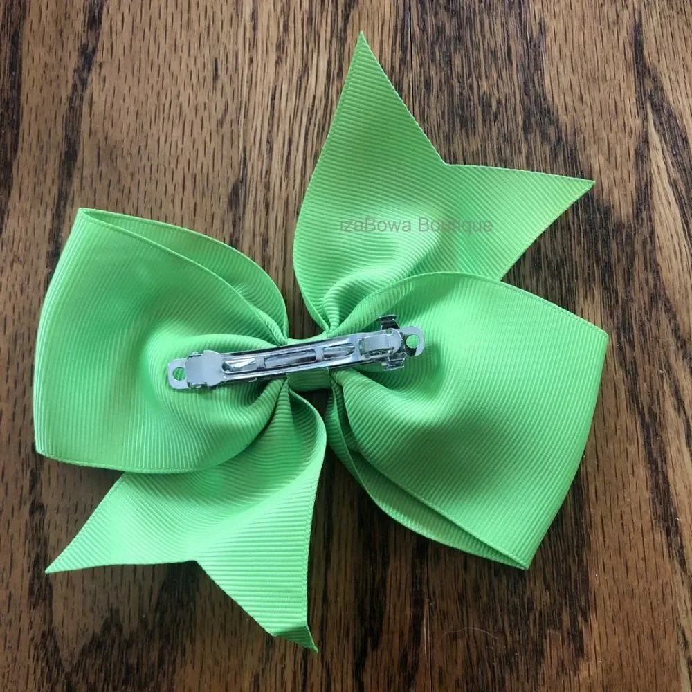 Apple Green 6